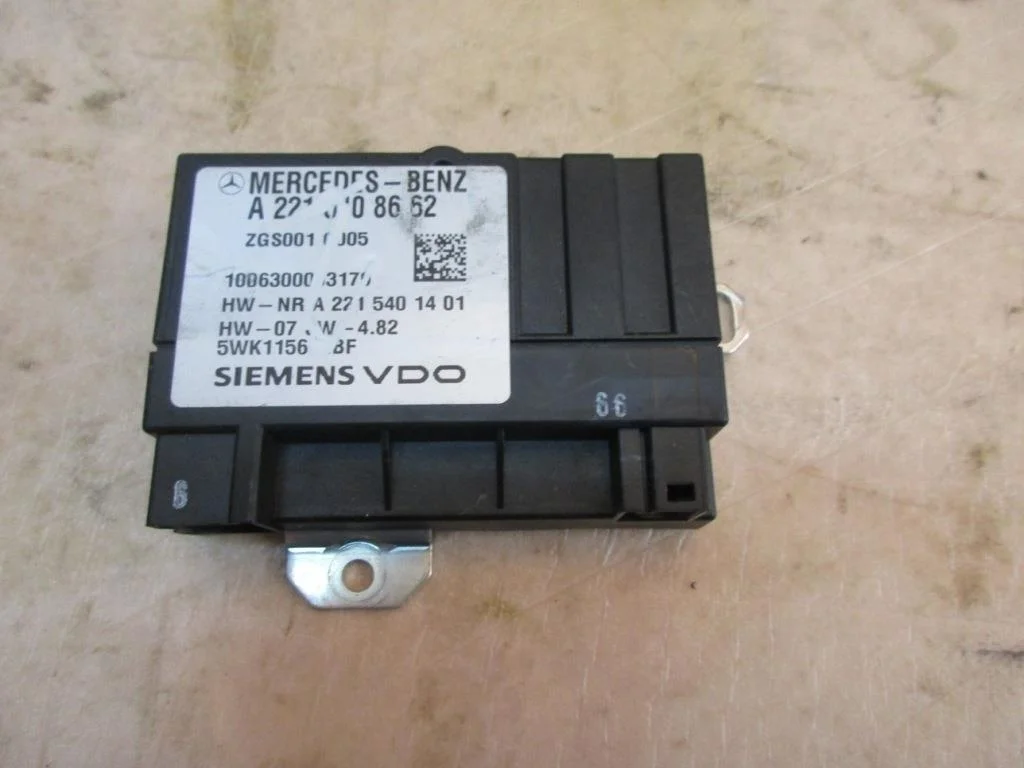 Блок топливного насоса Mercedes-Benz