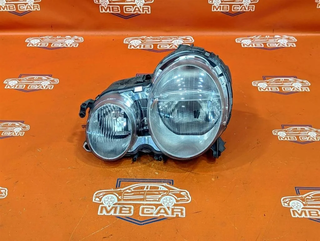 Фара левая Mercedes-Benz