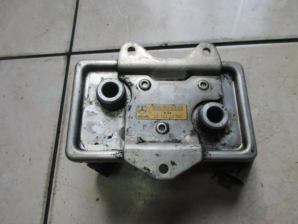 Теплообменник Mercedes-Benz