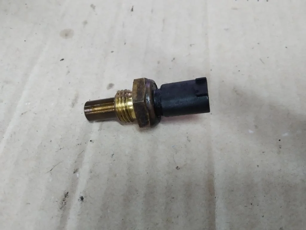 Датчик температуры Mercedes-Benz