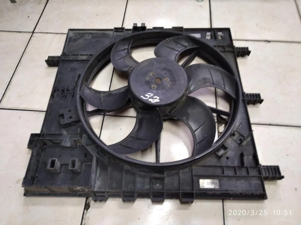 Вентилятор основной Mercedes-Benz