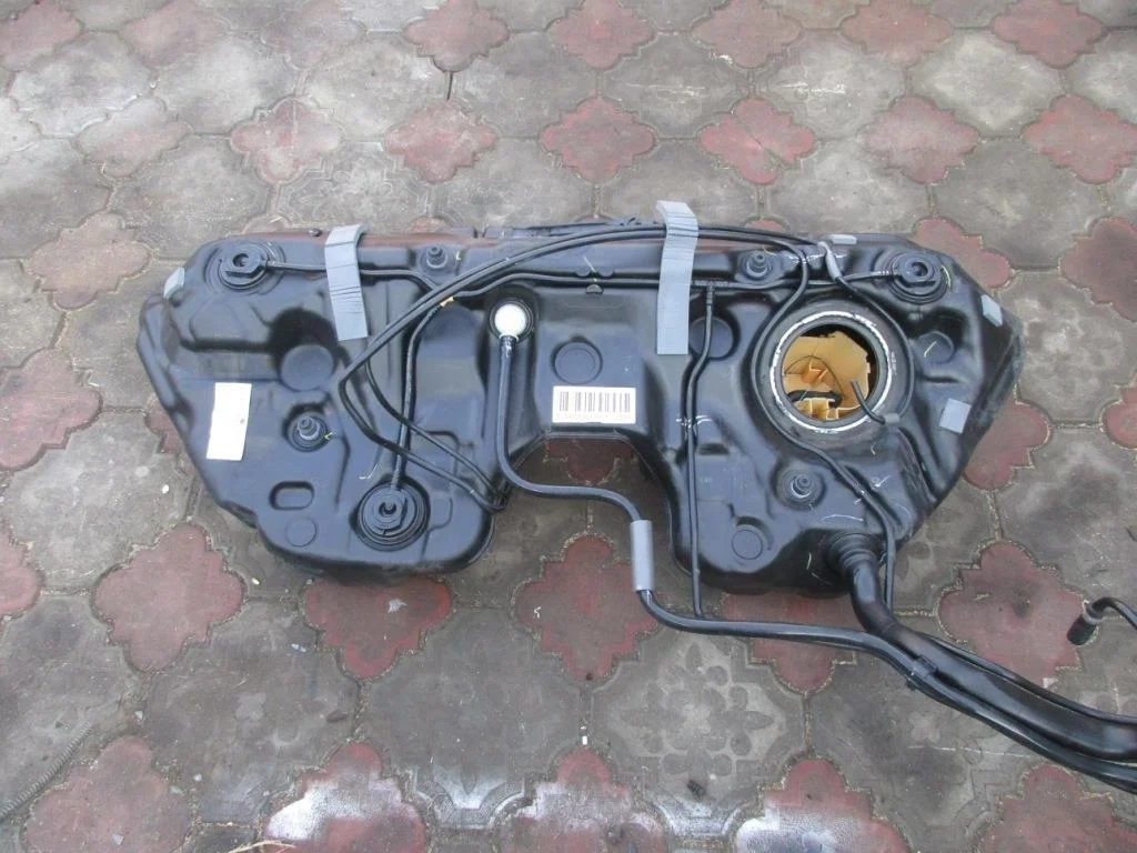 Бак топливный Mercedes-Benz