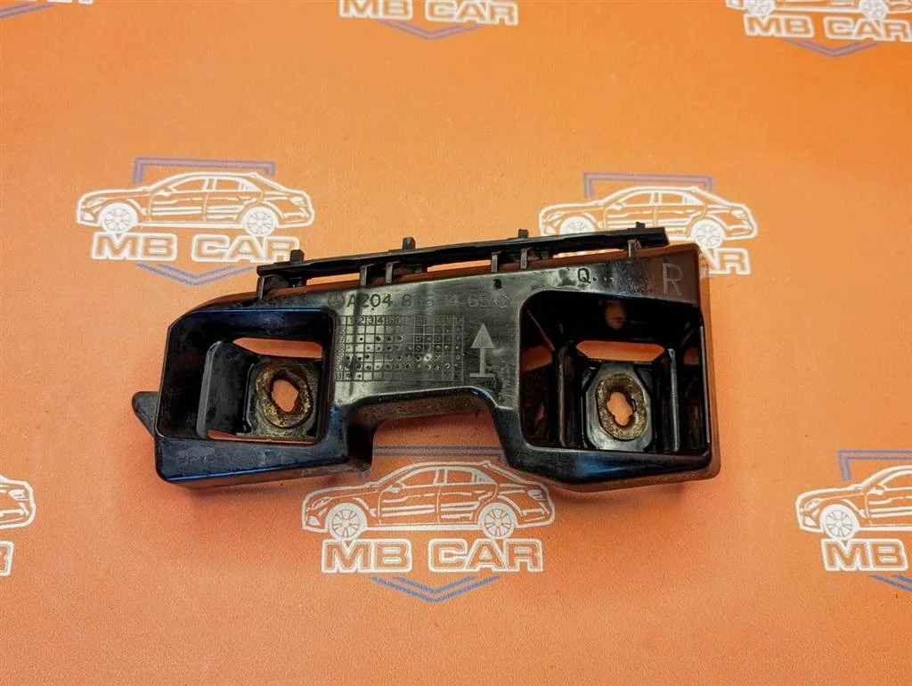 Кронштейн крепления бампера Mercedes-Benz