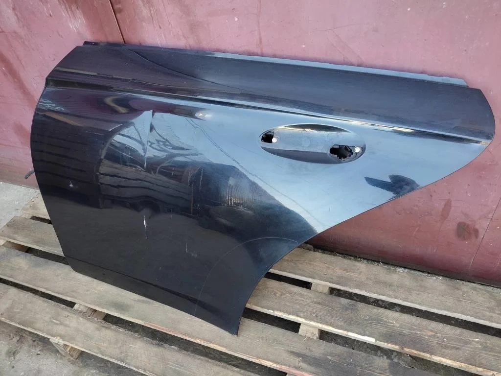 Дверь задняя левая Mercedes-Benz