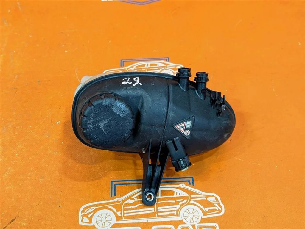 Бачок расширительный Mercedes-Benz