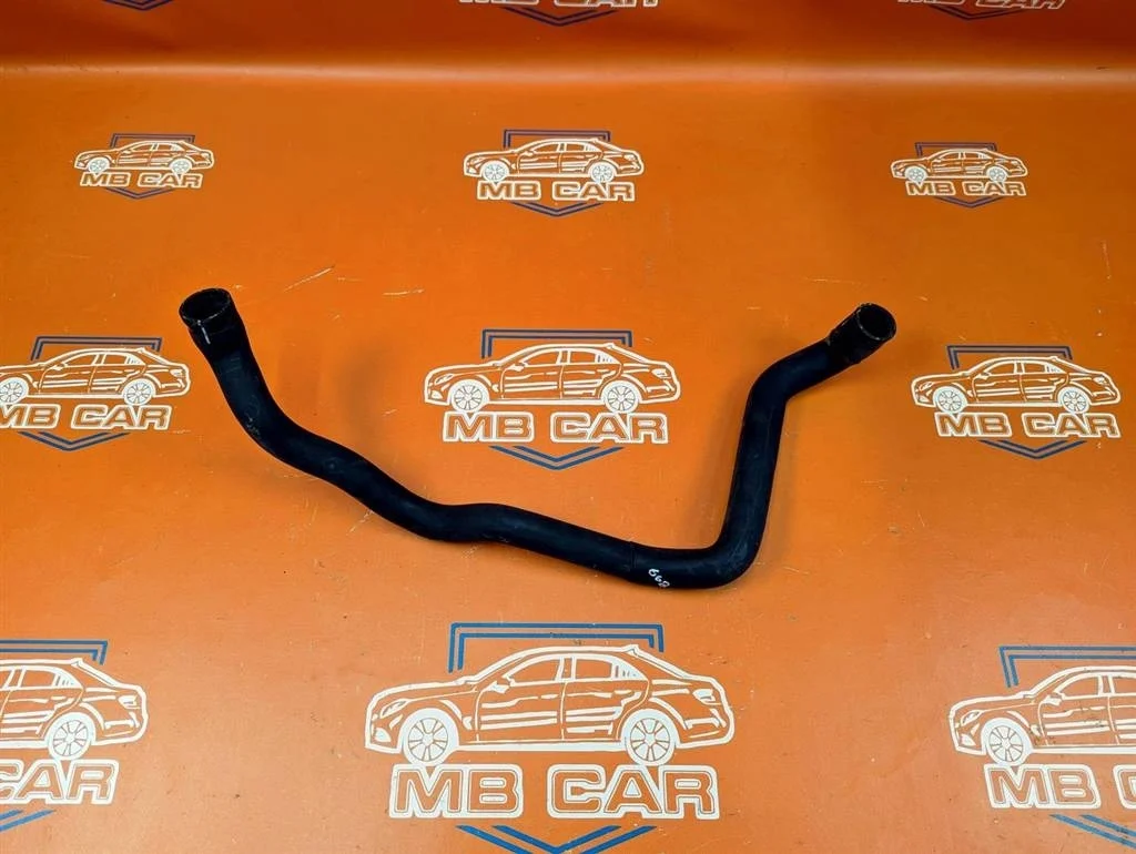 Патрубок радиатора Mercedes-Benz