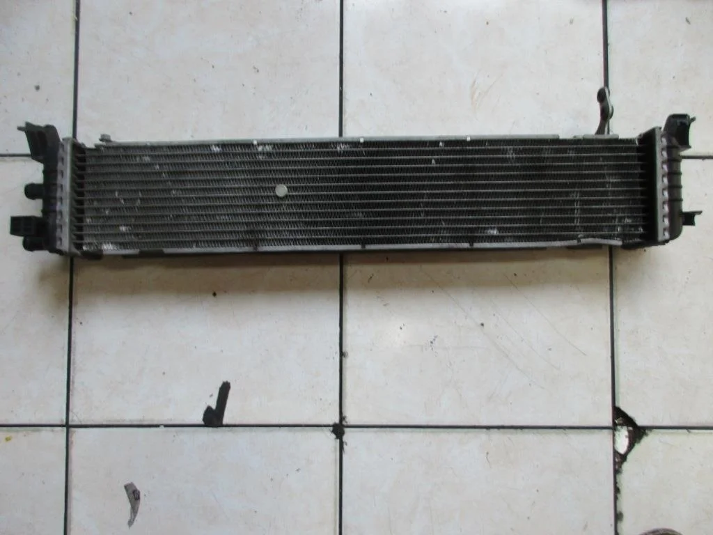 Радиатор дополнительный Mercedes-Benz