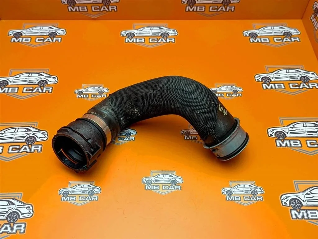 Патрубок радиатора Mercedes-Benz