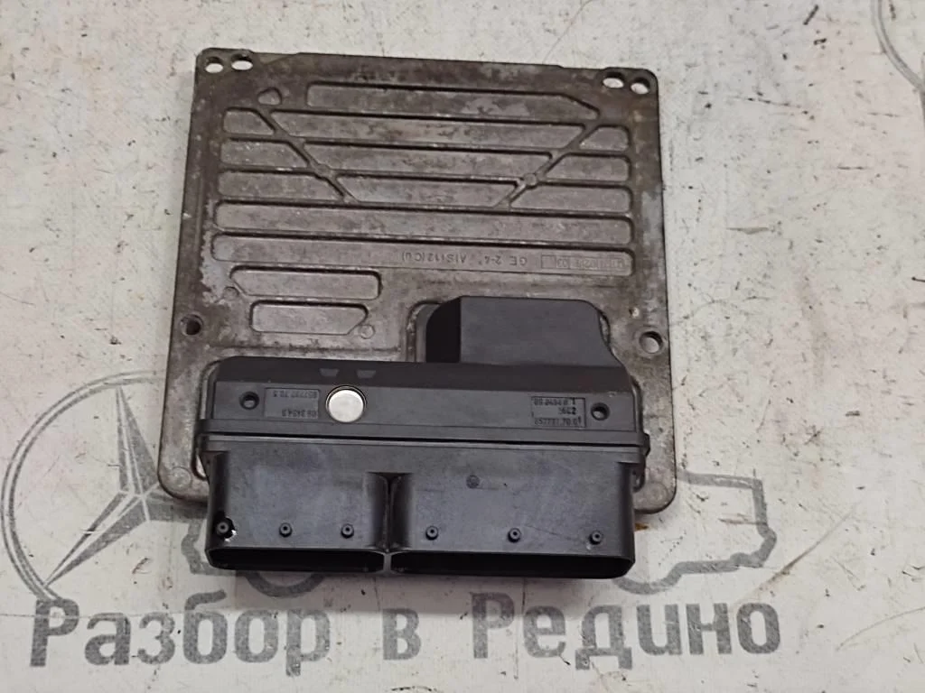 Блок управления двигателем Mercedes-Benz