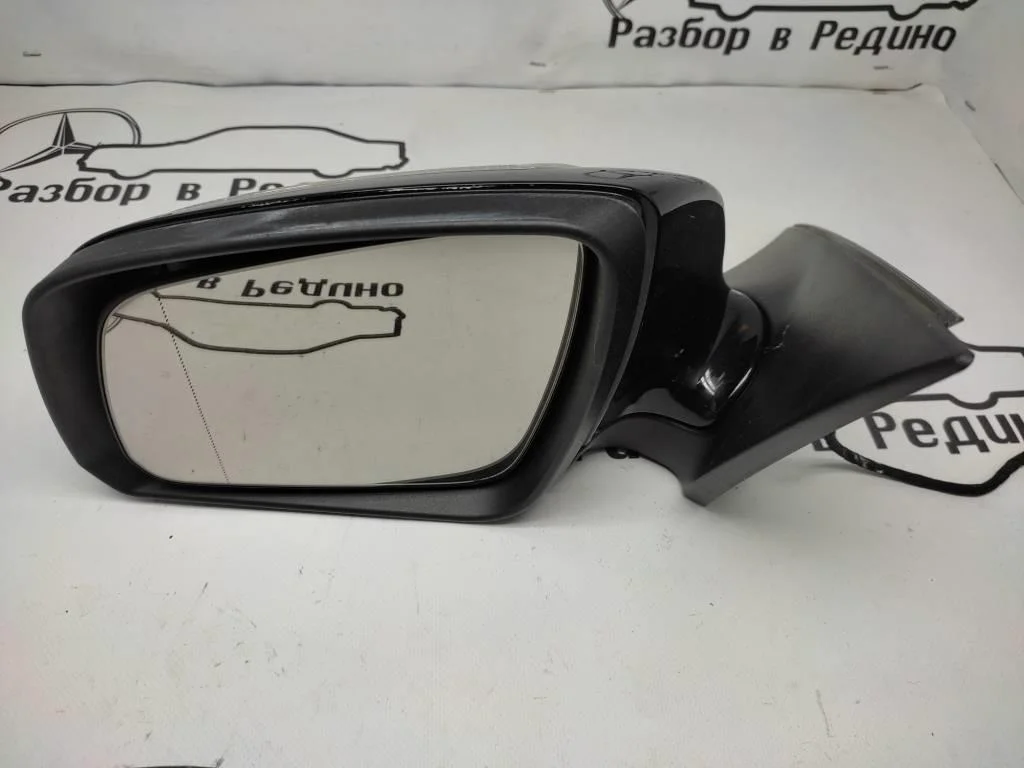 Зеркало левое Mercedes-Benz