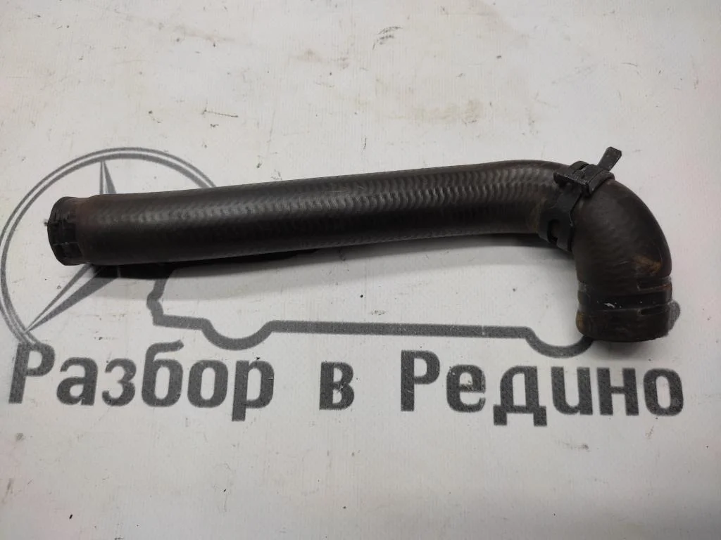 Патрубок ОЖ Mercedes-Benz