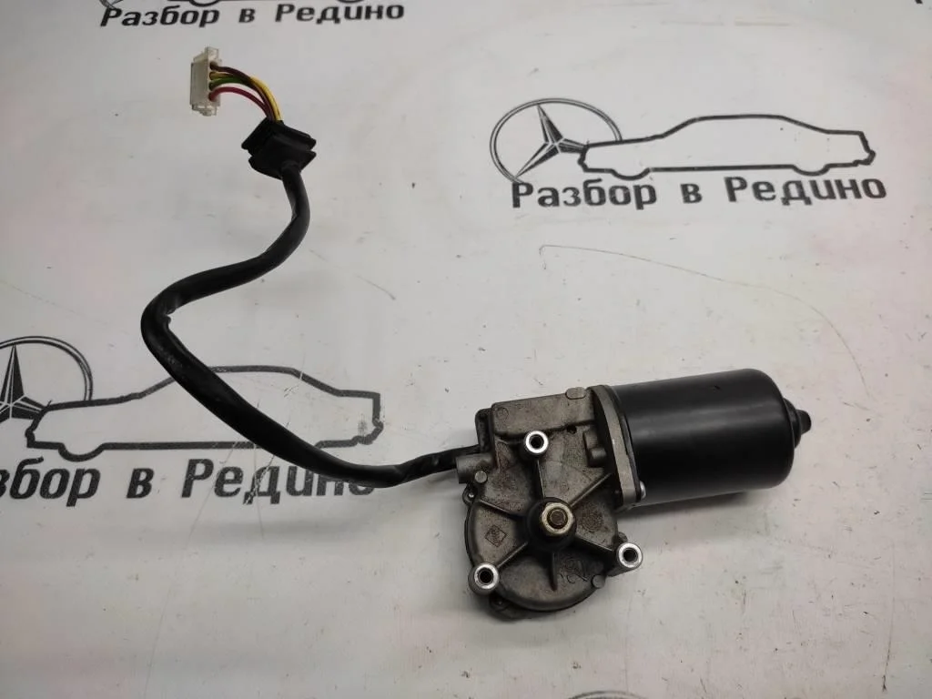 Моторчик дворников передний Mercedes-Benz