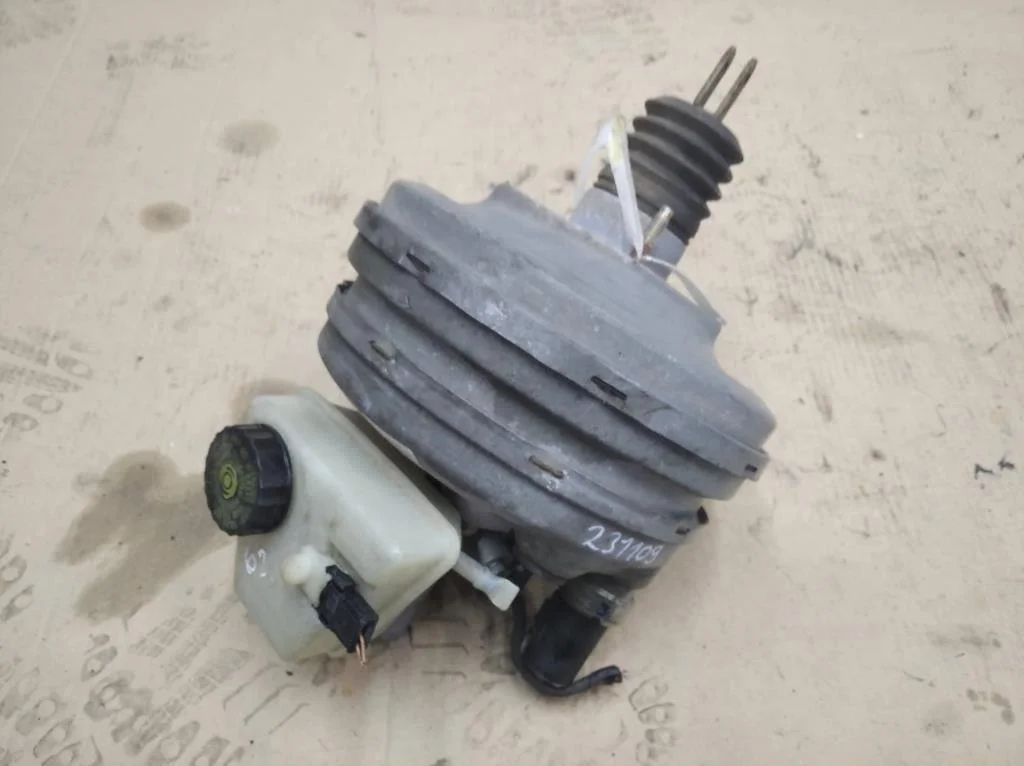 Вакуумный усилитель тормозов Mercedes-Benz