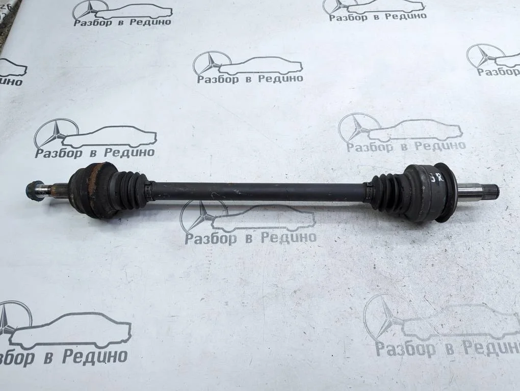 Привод задний Mercedes-Benz