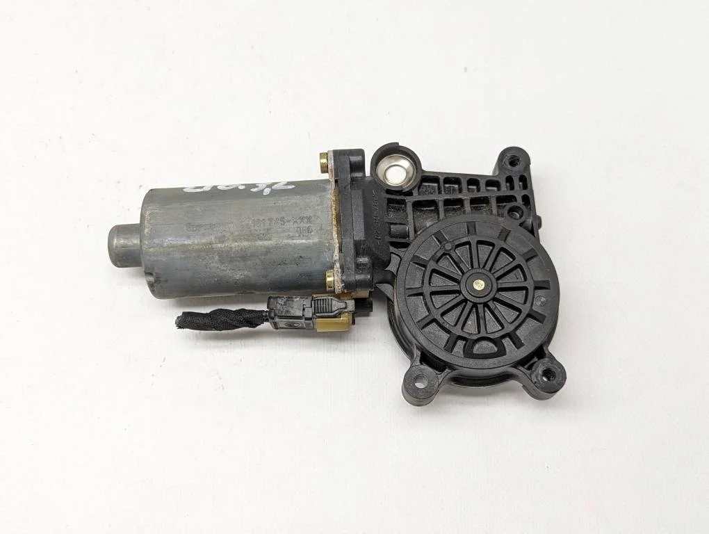 Моторчик стеклоподъемника Mercedes-Benz