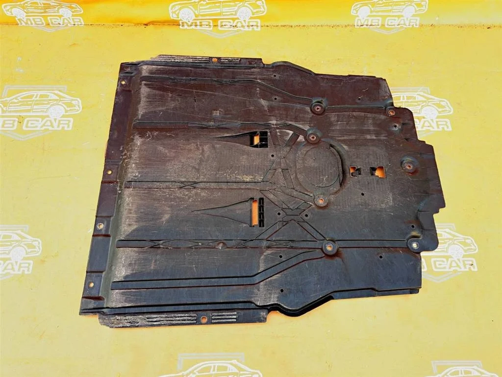 Защита двигателя Mercedes-Benz