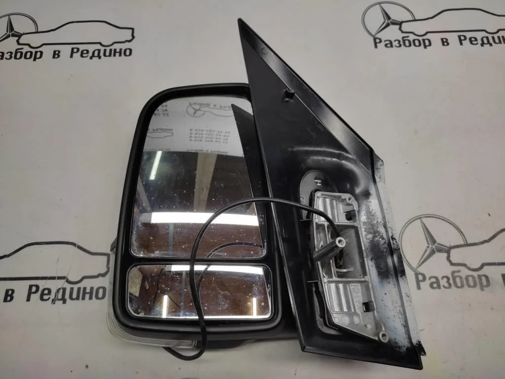 Зеркало левое Mercedes-Benz