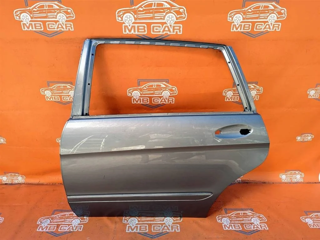 Дверь задняя левая Mercedes-Benz