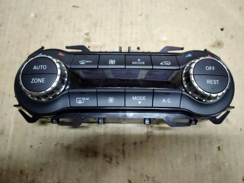 Панель управления климатом Mercedes-Benz