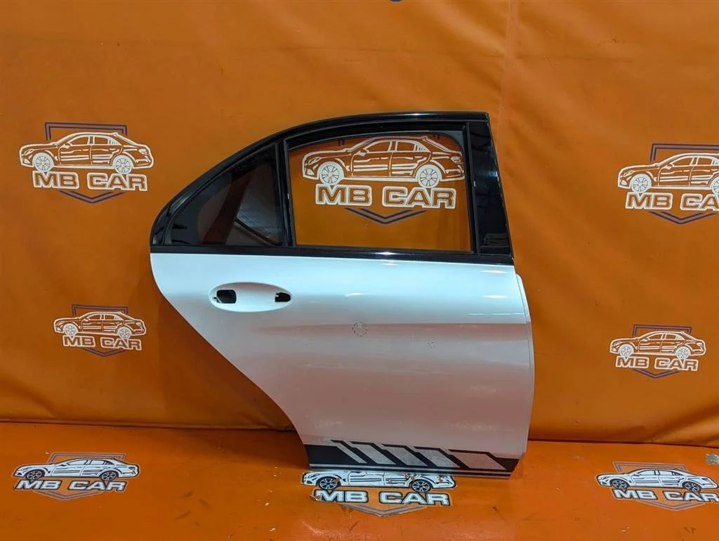 Дверь задняя правая Mercedes-Benz
