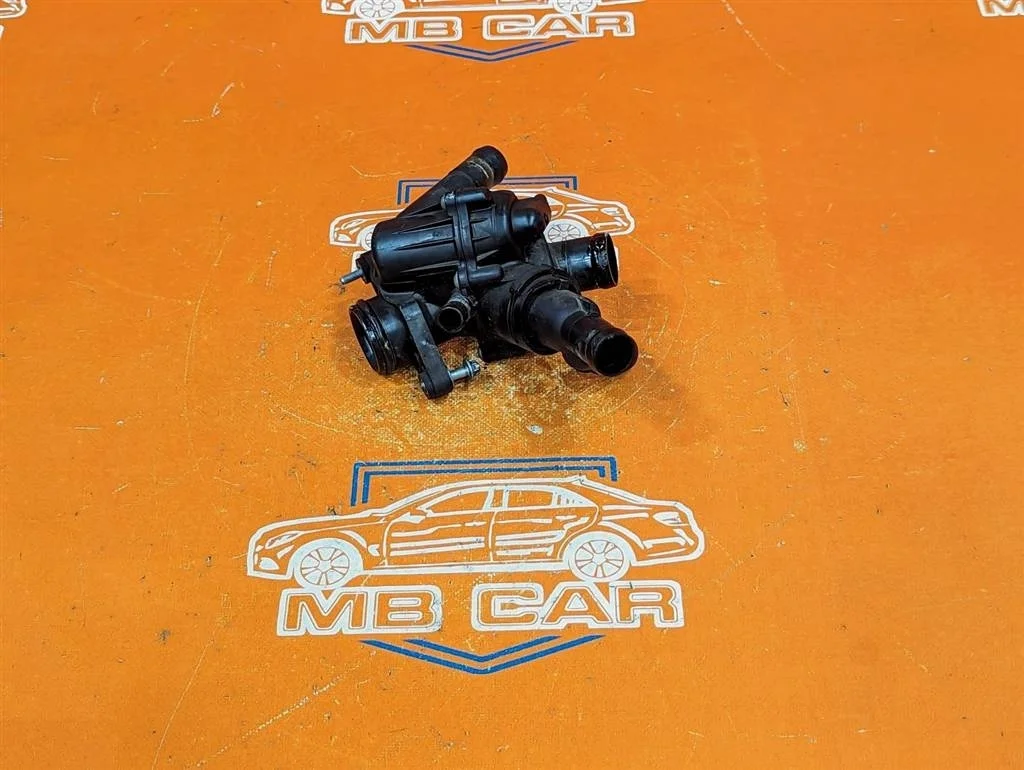 Термостат Mercedes-Benz