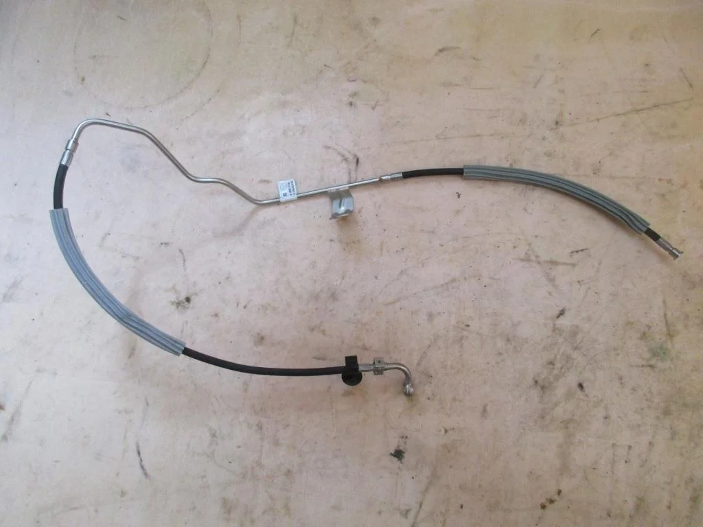 Трубопровод системы безопасности Mercedes-Benz