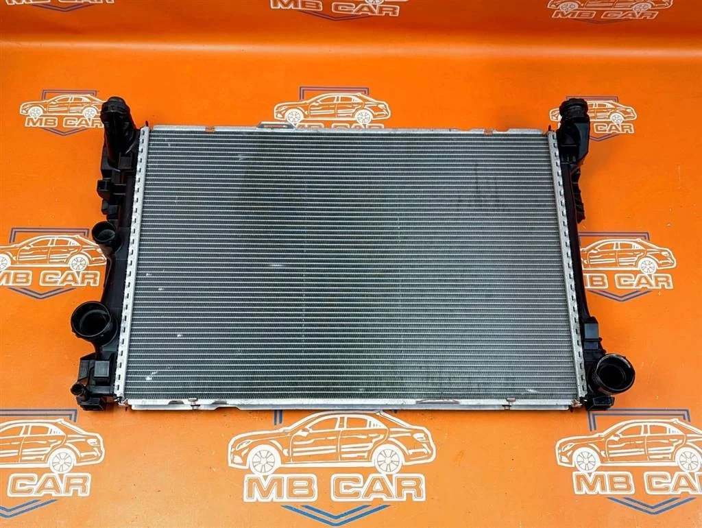 Радиатор Mercedes-Benz