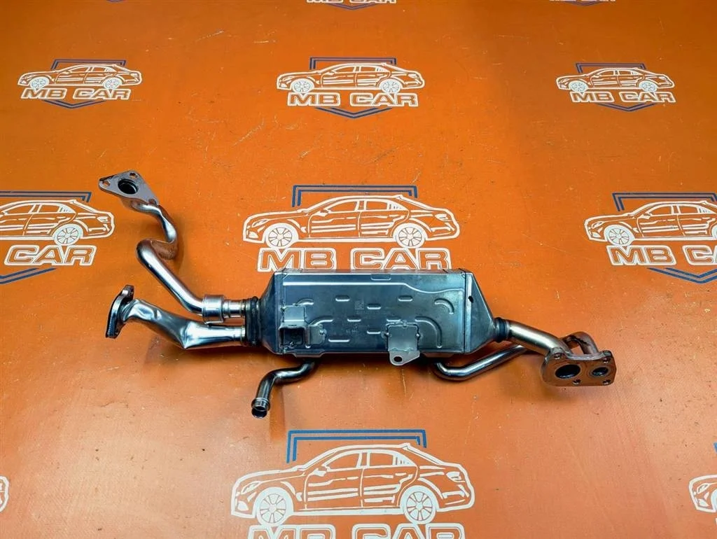 Теплообменник Mercedes-Benz