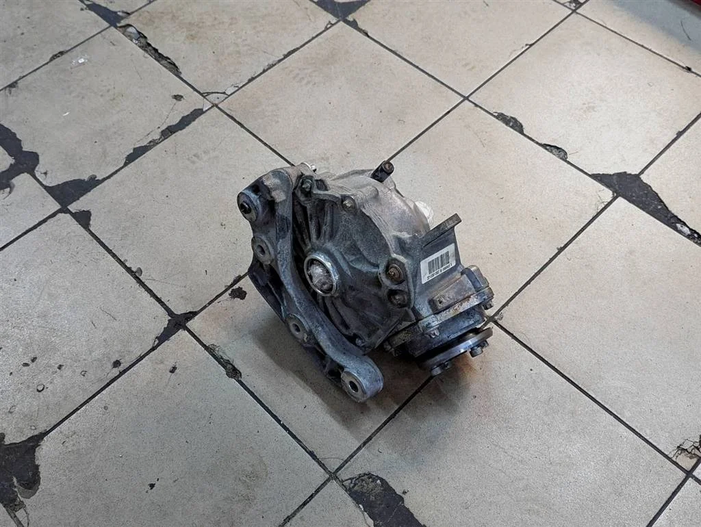 Редуктор передний Mercedes-Benz