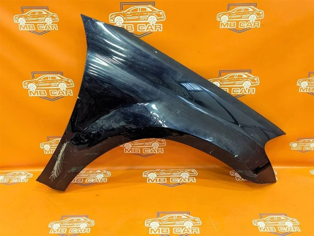 Крыло переднее правое Mercedes-Benz