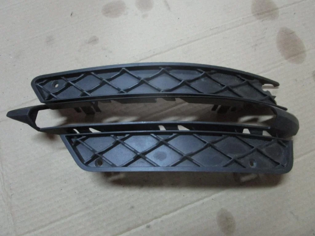 Решетка в бампер Mercedes-Benz