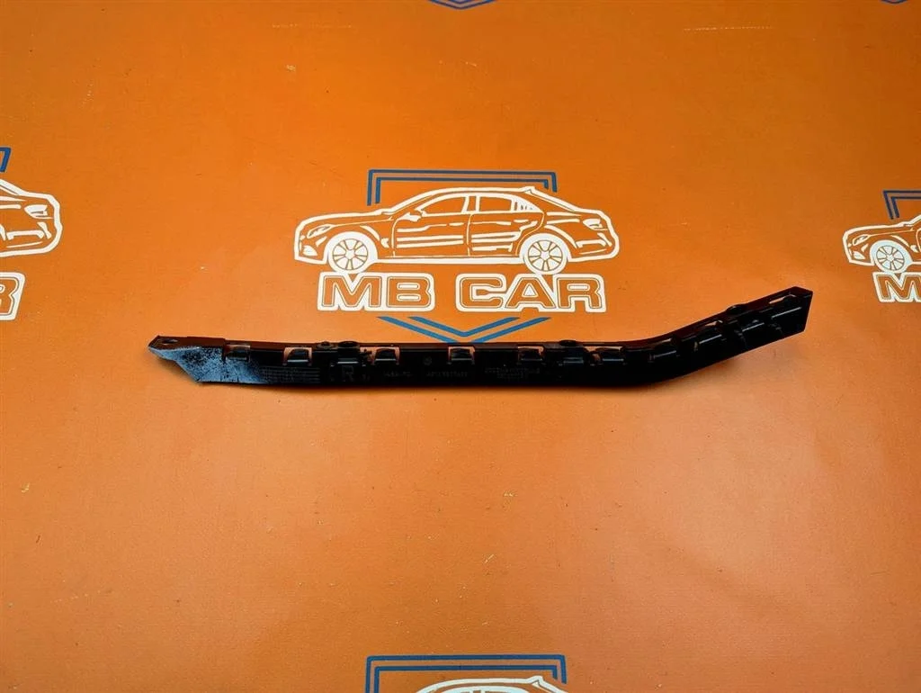 Кронштейн крепления бампера Mercedes-Benz