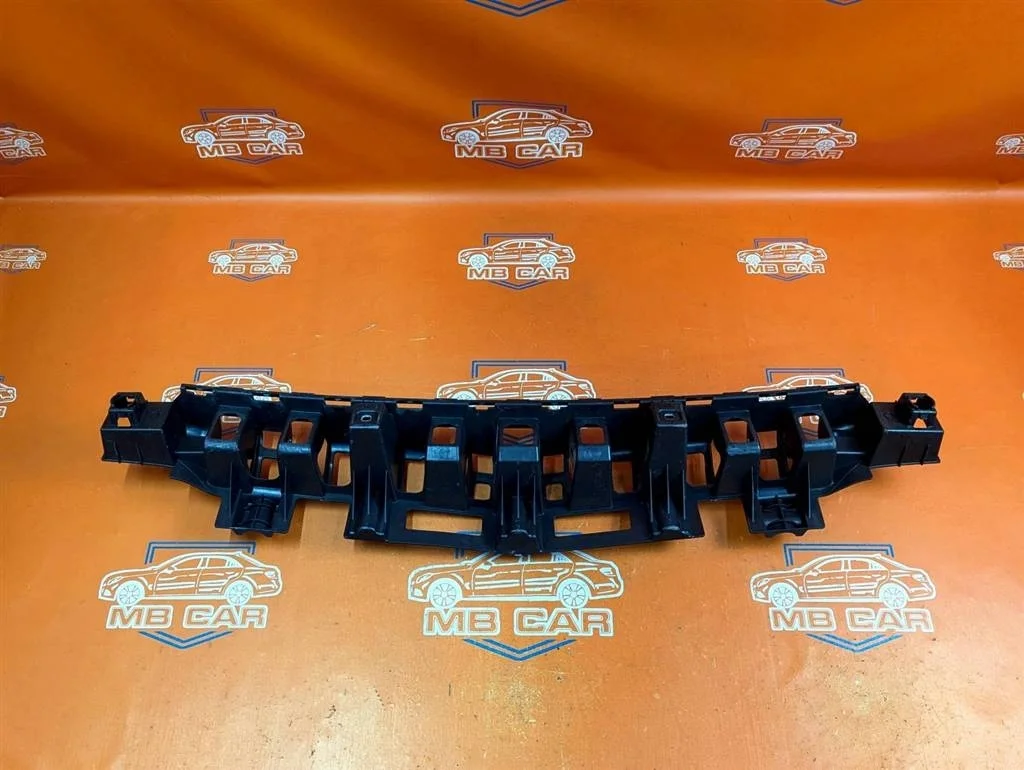 Кронштейн крепления бампера Mercedes-Benz