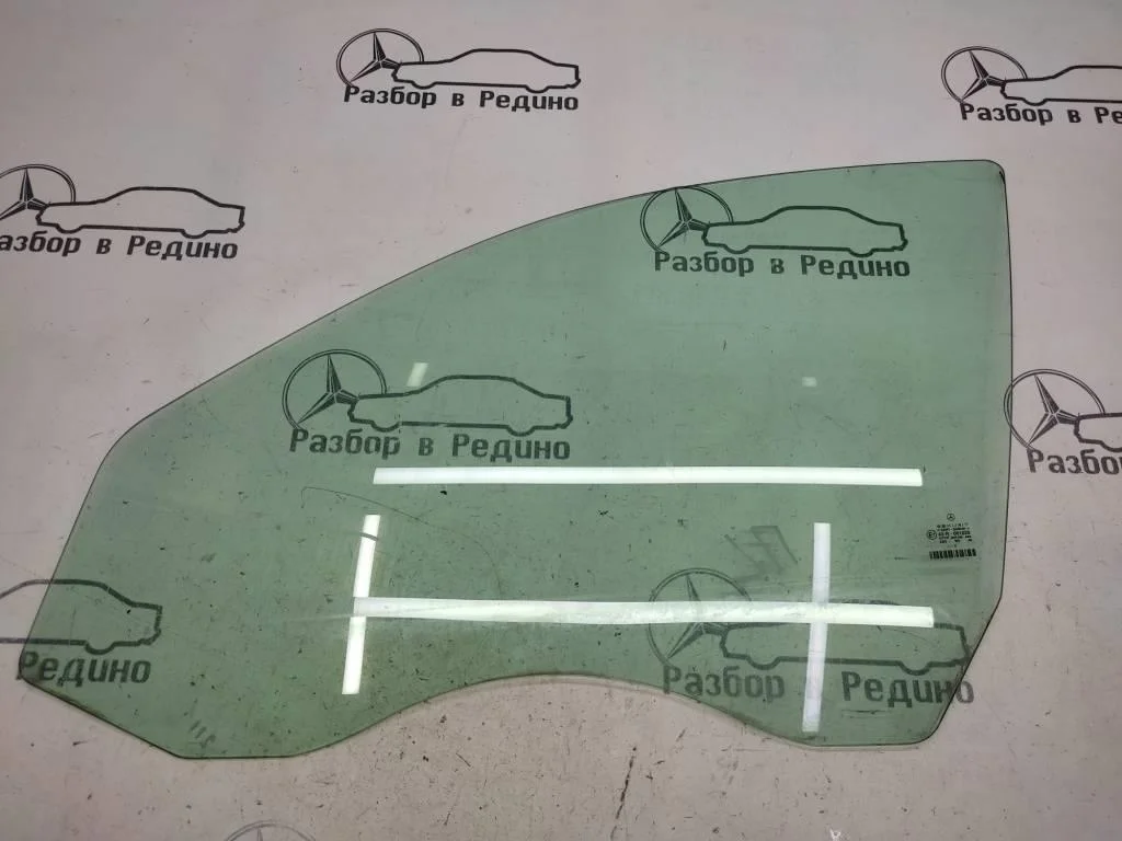 Стекло переднее левое Mercedes-Benz