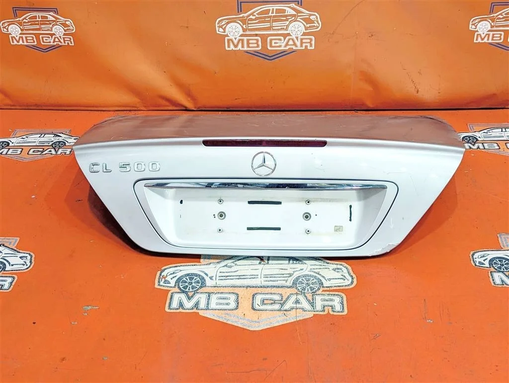 Крышка багажника Mercedes-Benz