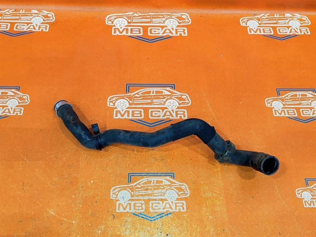 Патрубок радиатора Mercedes-Benz
