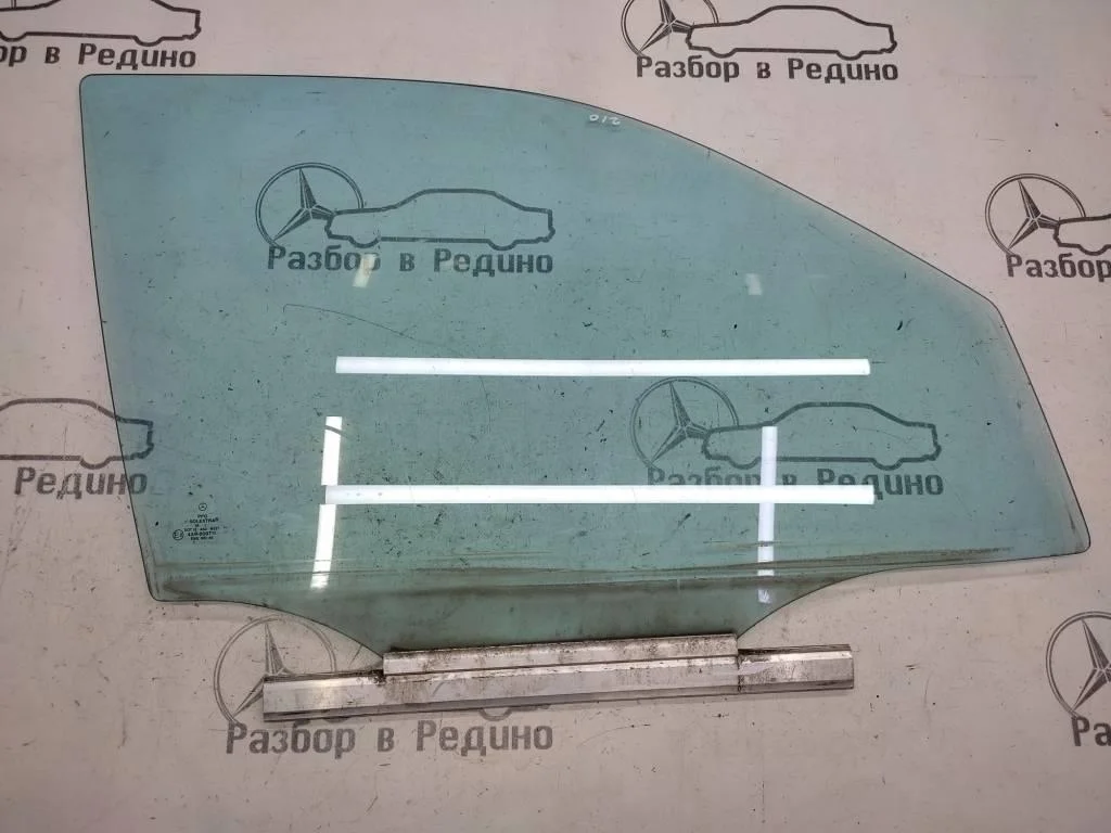 Стекло переднее правое Mercedes-Benz