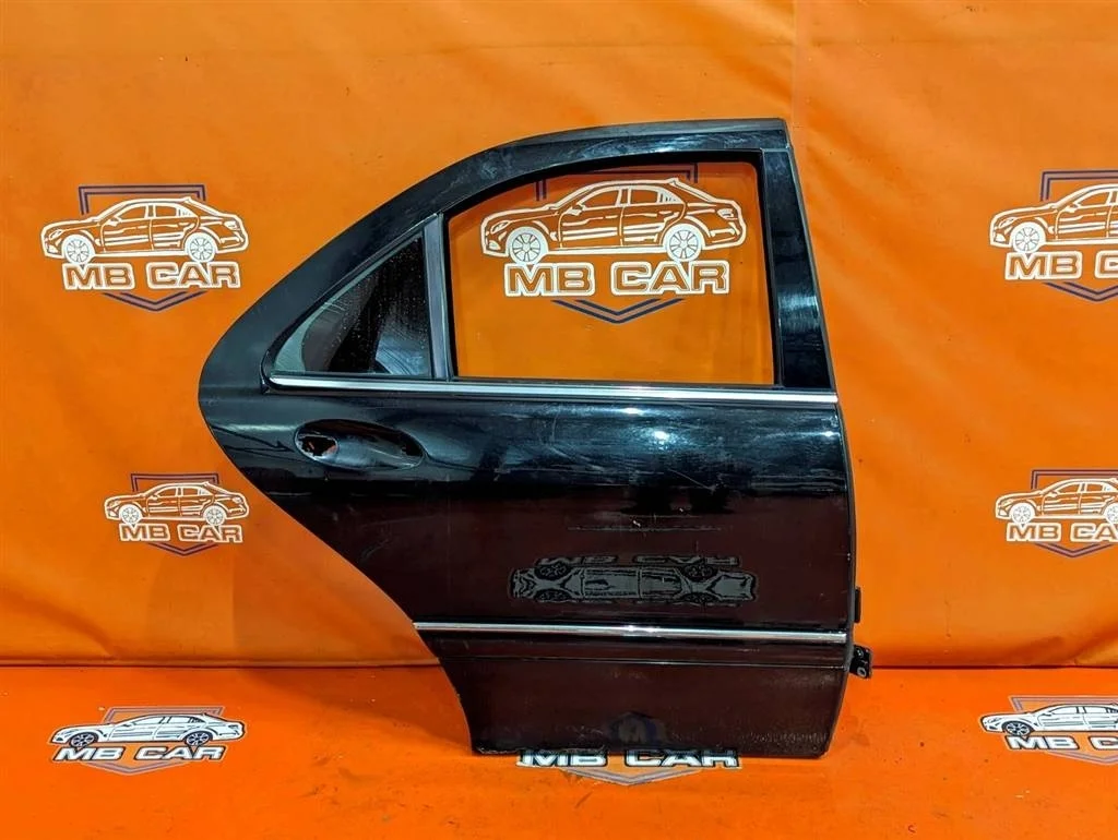 Дверь задняя правая Mercedes-Benz