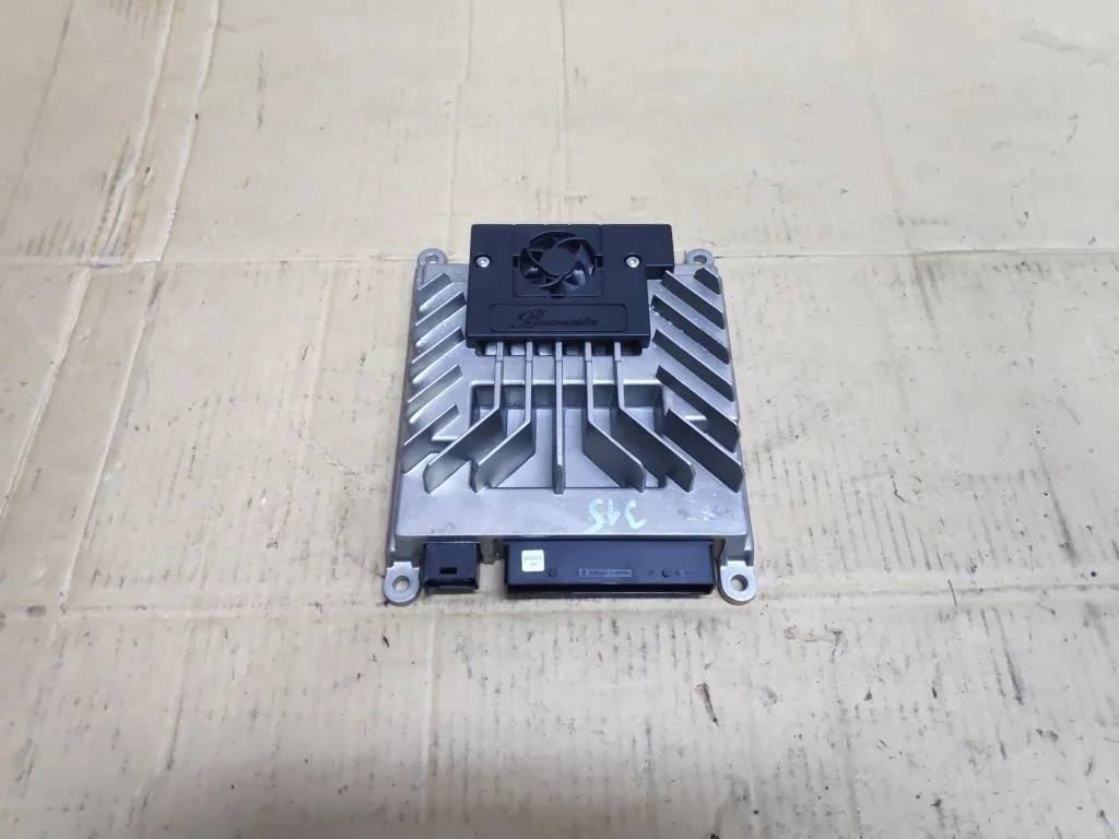 Усилитель звука Mercedes-Benz