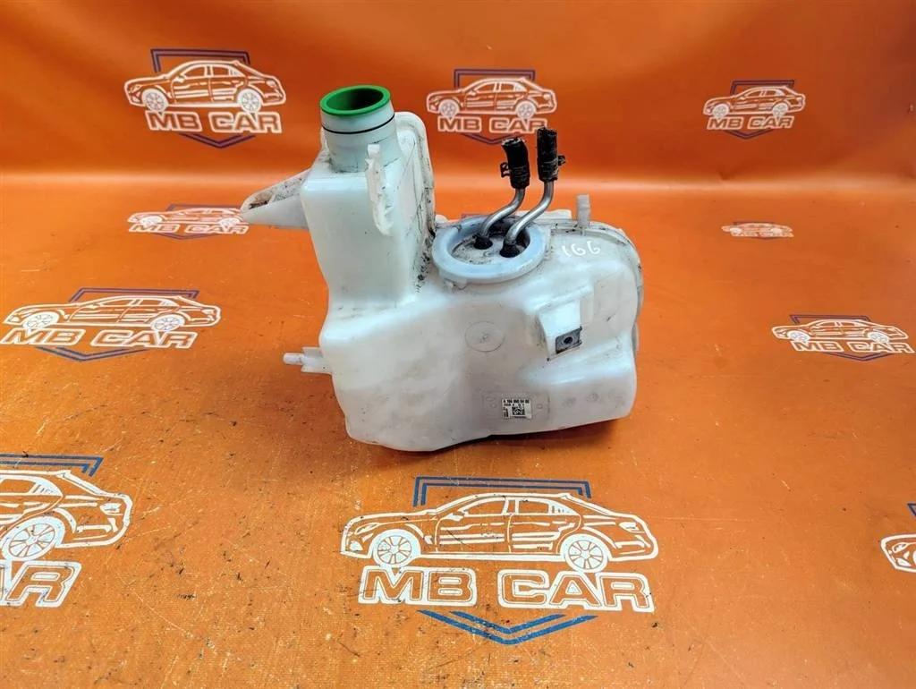 Бачок омывателя Mercedes-Benz