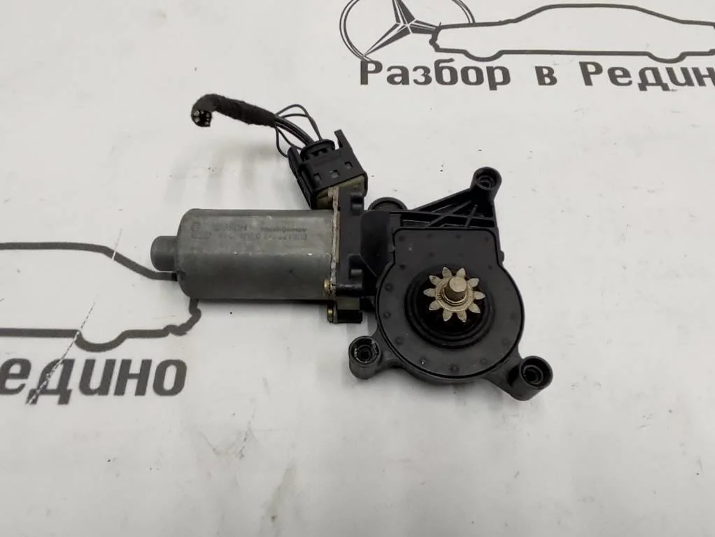 Моторчик стеклоподъемника Mercedes-Benz