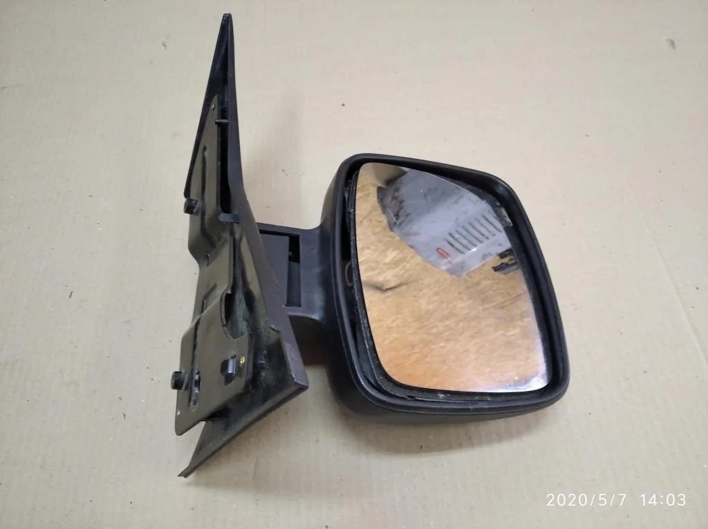 Зеркало правое Mercedes-Benz
