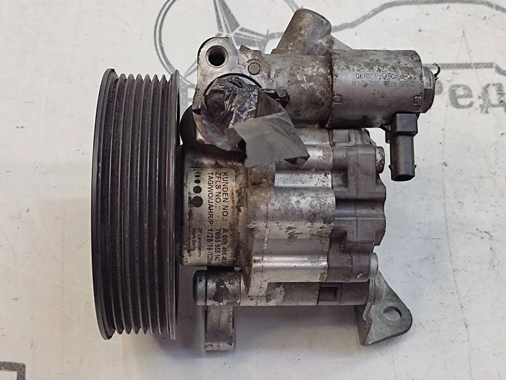 ГУР Mercedes-Benz