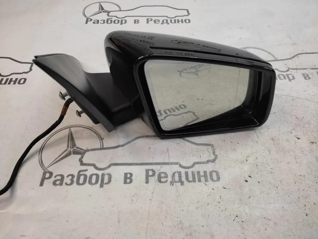 Зеркало правое Mercedes-Benz