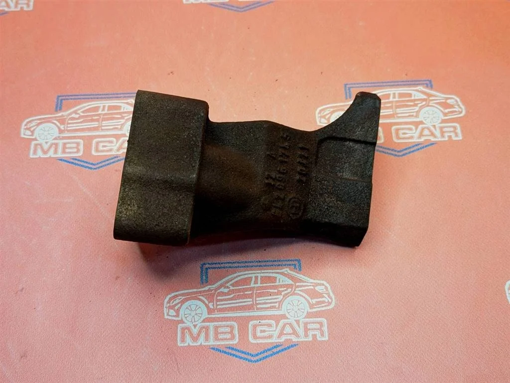 Кронштейн турбины Mercedes-Benz