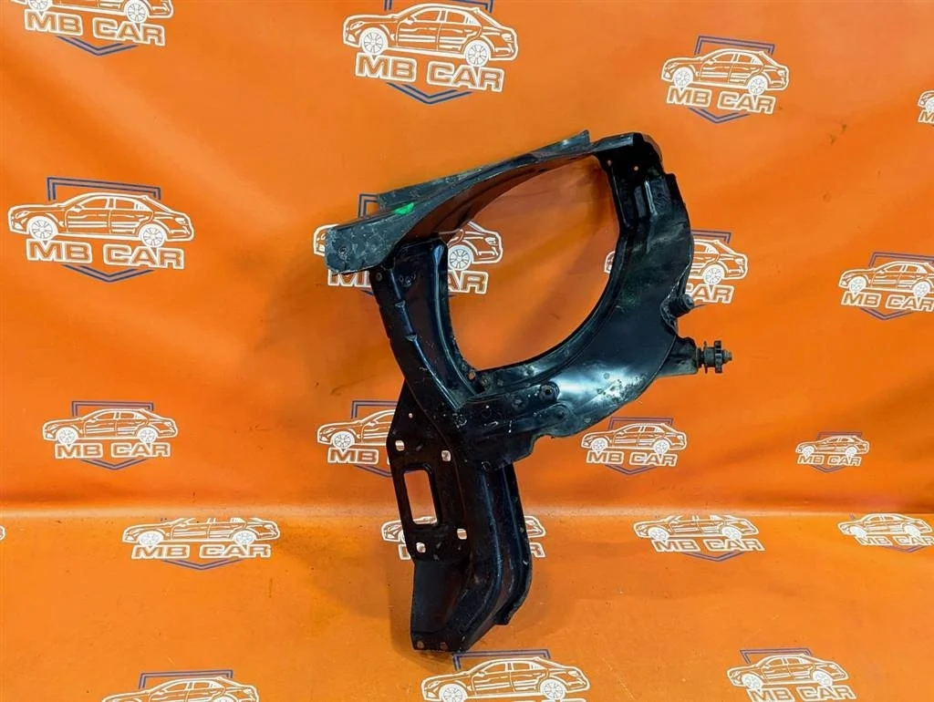 Рамка крепления фары Mercedes-Benz