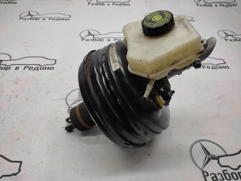 Вакуумный усилитель тормозов Mercedes-Benz