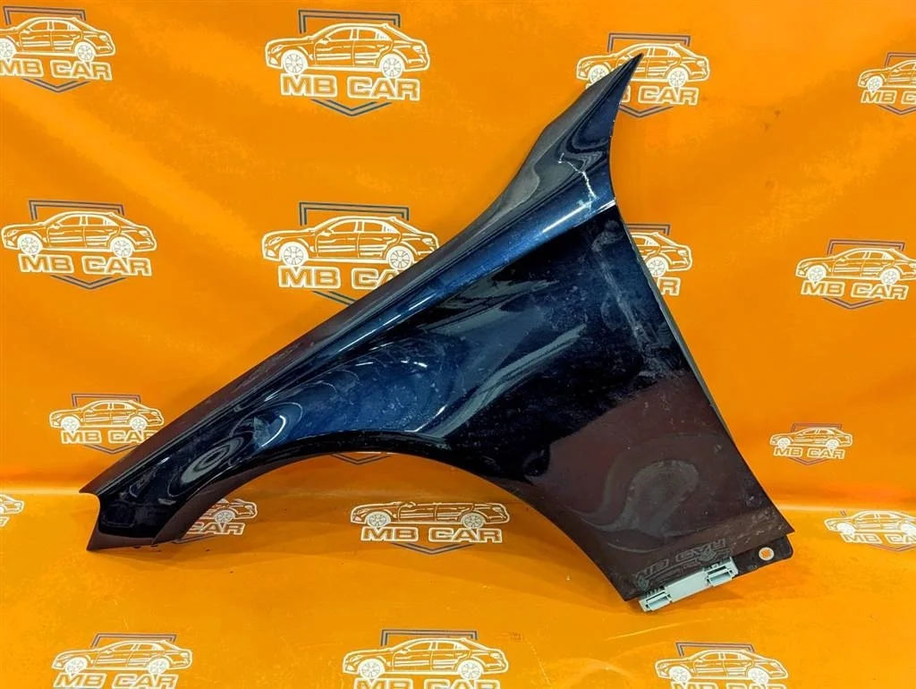 Крыло переднее левое Mercedes-Benz
