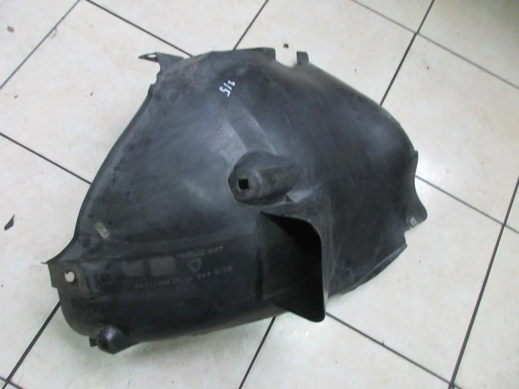 Подкрылок передний левый, задняя часть Mercedes-Benz