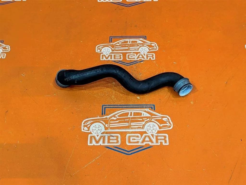 Патрубок ОЖ Mercedes-Benz